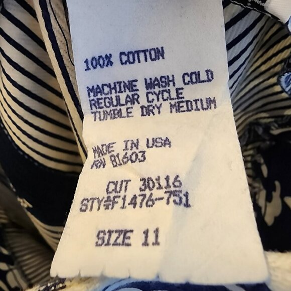 La Belle Fashions Inc Dress Size 11 Navy White Floral Cotton USA Made Vintage - Picture 2 of 5